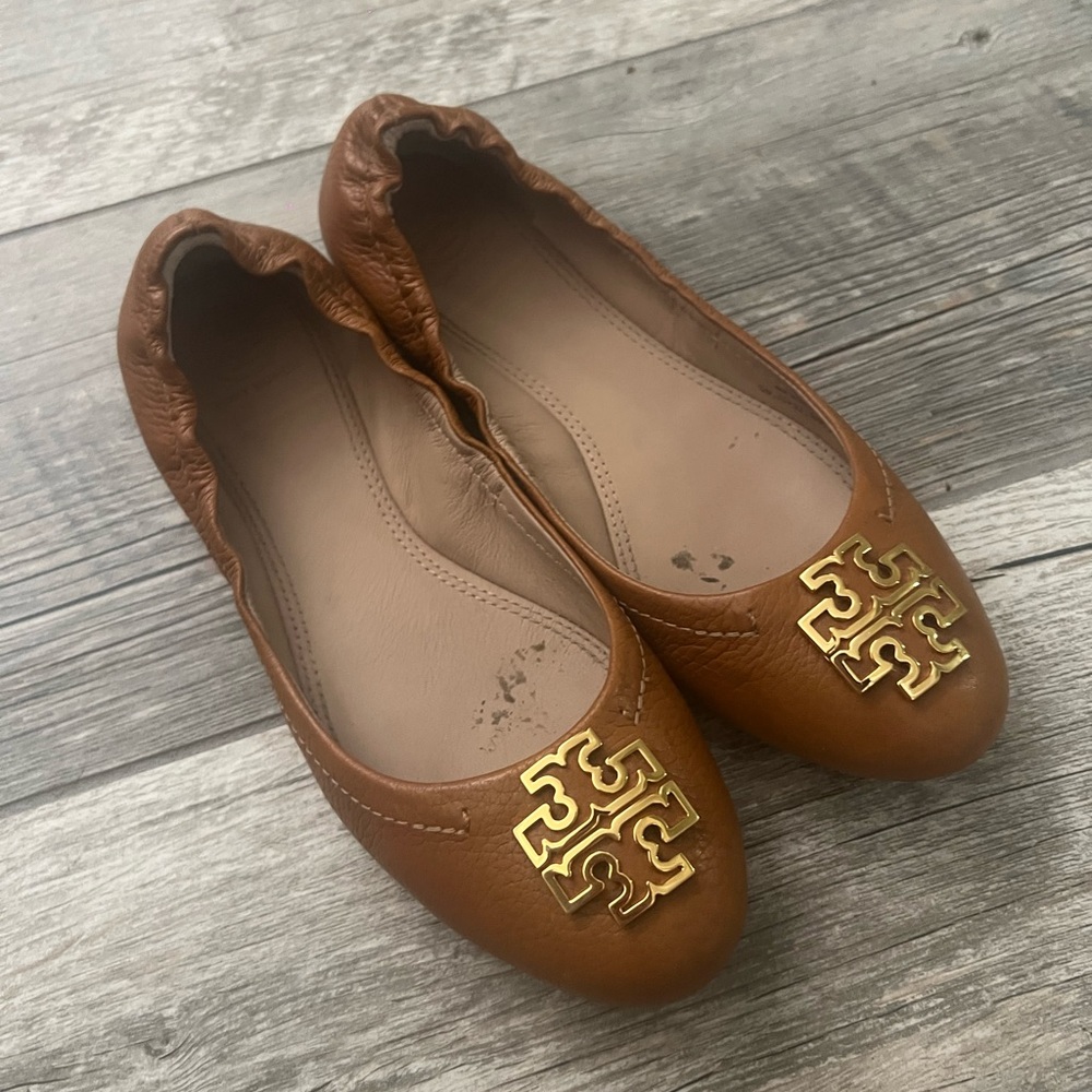 Tory Burch Tan Leather Flats with Gold Logo